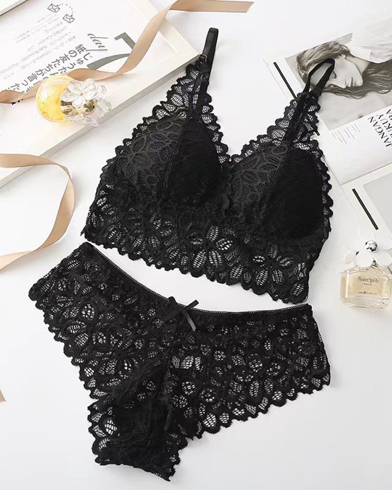 Conjuntos de Encaje Romántico con Bra Triangular y Panty(Paquete de 3)