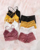 Conjunto Romántico de Bralette y Panty de Encaje